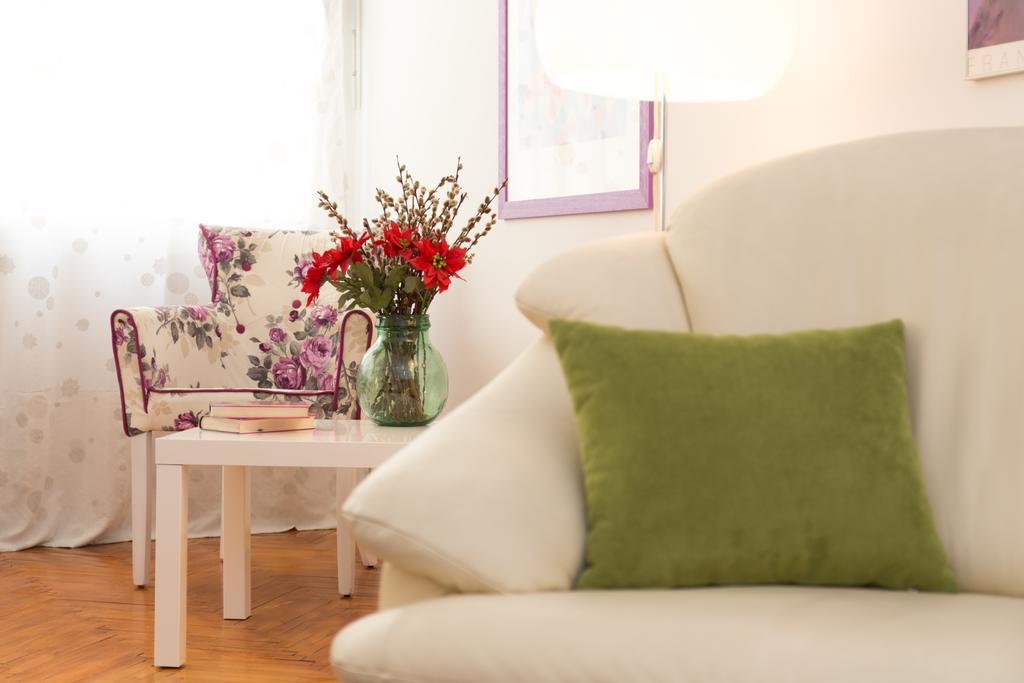 Apartment Gloria Сараево Стая снимка